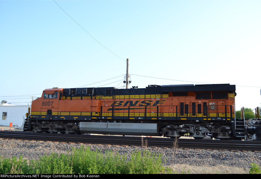 BNSF 8007